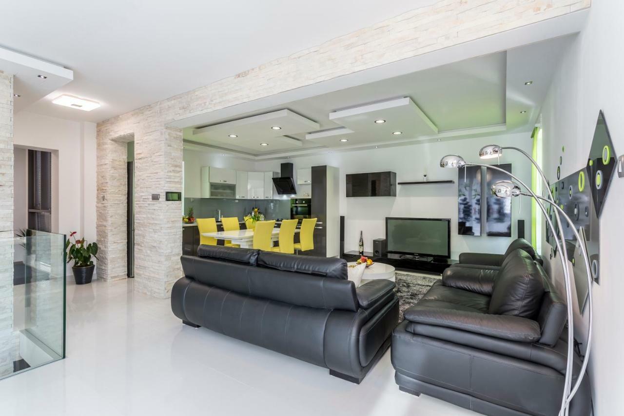 Sea Pearl Luxury Apartment Ποντστράνα Εξωτερικό φωτογραφία